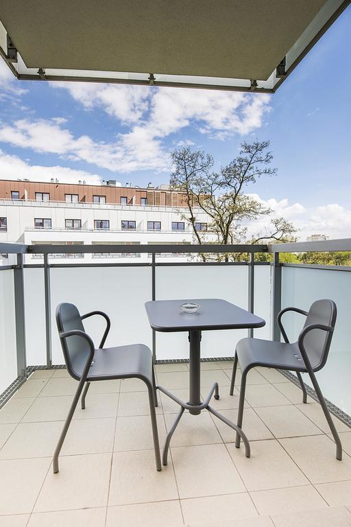 P&O Apartments Metro Mlociny Варшава Экстерьер фото